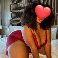 LAURAH😋's Profile Photo